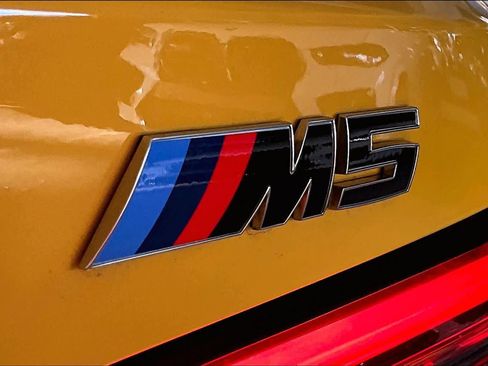 Used 2025 BMW M5 Touring image 9