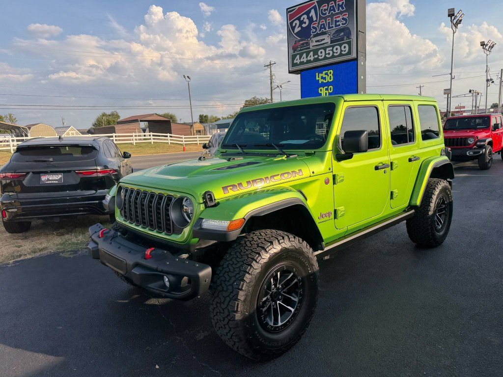 Used 2025 Jeep Wrangler Unlimited Rubicon AWD/4WD image 7