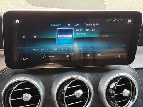 Used 2022 Mercedes-Benz GLC 300 image 22