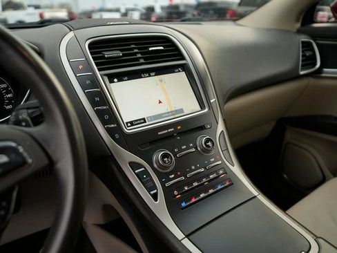 Used 2016 Lincoln MKX Reserve w/ Climate Package image 26