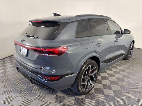 Used 2025 Audi SQ6 e-tron Premium Plus w/ Premium Plus AWD/4WD image 8