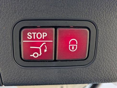 Used 2021 Mercedes-Benz GLA 250 4MATIC image 7