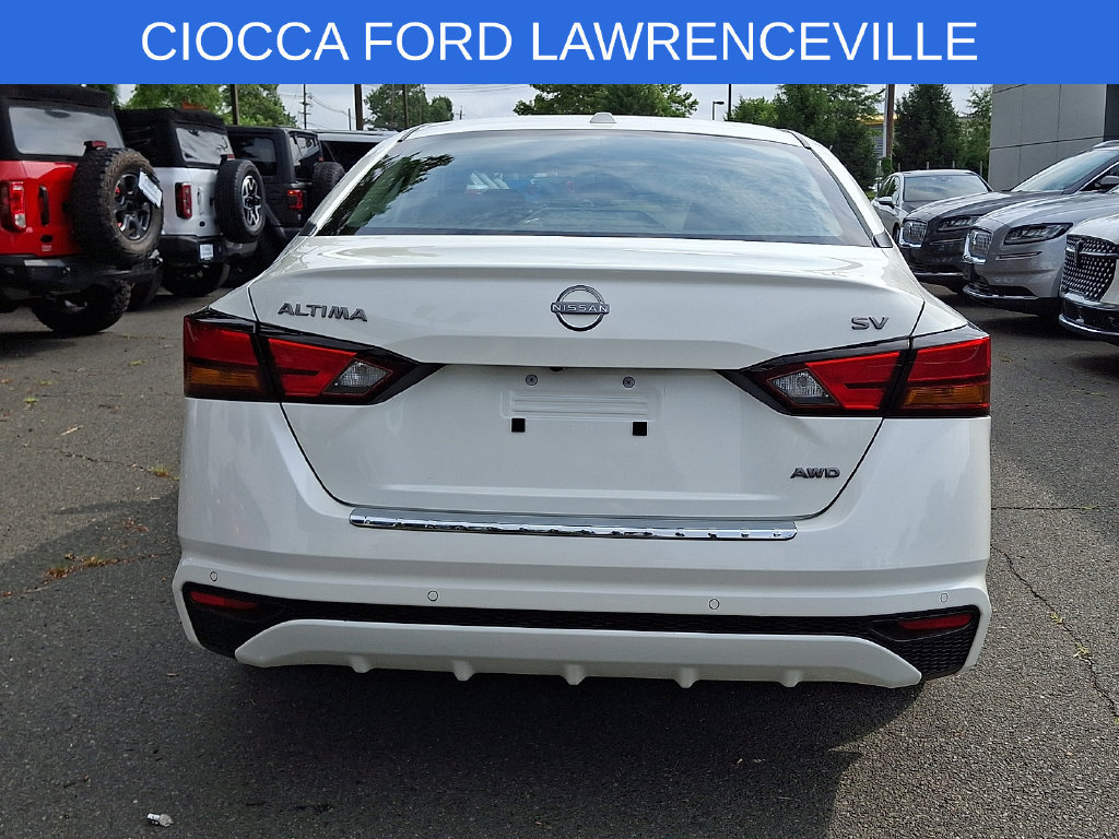 Used 2023 Nissan Altima 2.5 SV AWD/4WD image 8