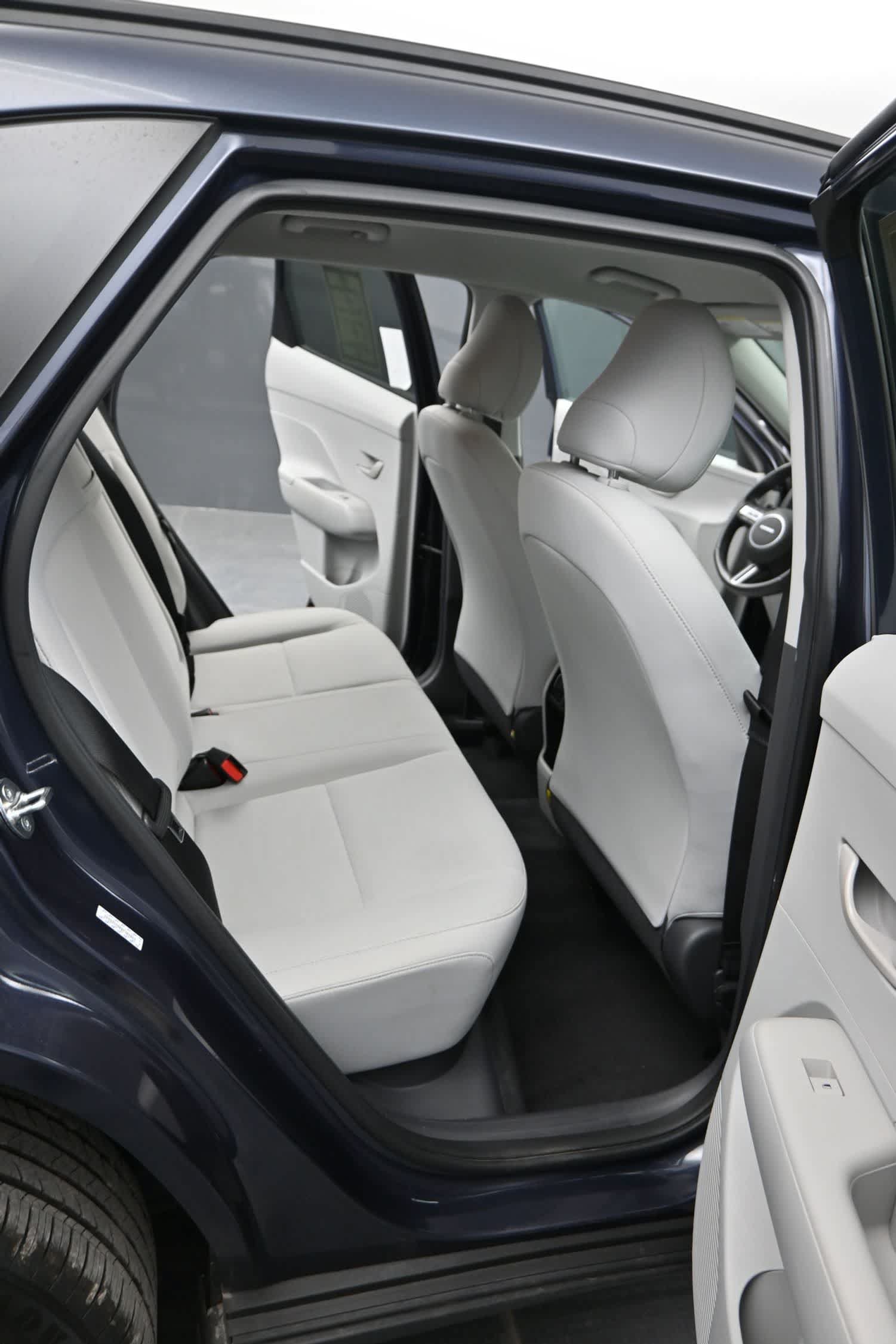 Used 2024 Hyundai Kona SEL AWD/4WD image 16
