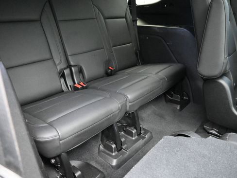 Used 2021 Chevrolet Tahoe Z71 w/ Z71 Signature Package AWD/4WD image 33