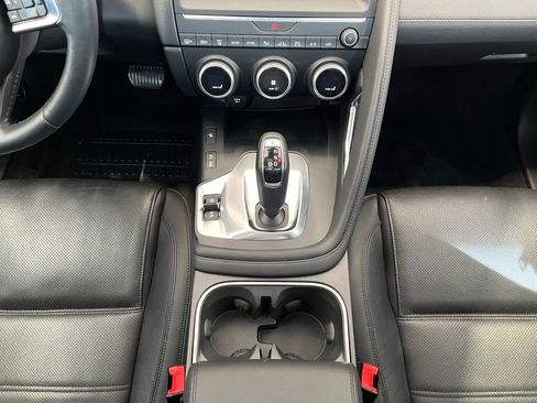 Used 2019 Jaguar E-PACE S AWD/4WD image 38