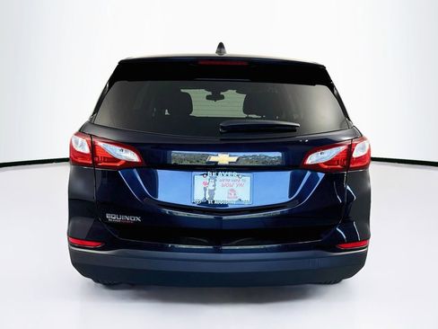 Used 2021 Chevrolet Equinox LS w/ LS Convenience Package FWD image 8