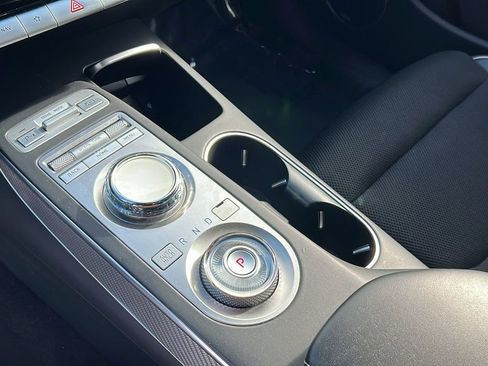 Used 2022 Genesis GV70 2.5T w/ Sport Prestige Package image 35