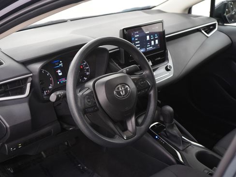 Used 2024 Toyota Corolla LE image 21