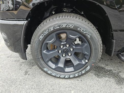 New 2026 RAM 1500 Express AWD/4WD image 9