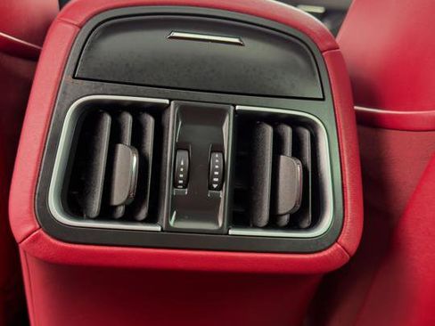 Used 2022 Maserati Levante GT image 56