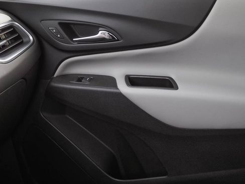Certified 2024 Chevrolet Equinox LS w/ LS Convenience Package AWD/4WD image 24