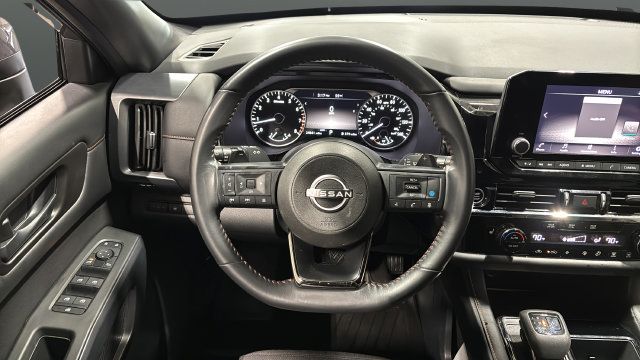 Used 2024 Nissan Pathfinder Rock Creek AWD/4WD image 15