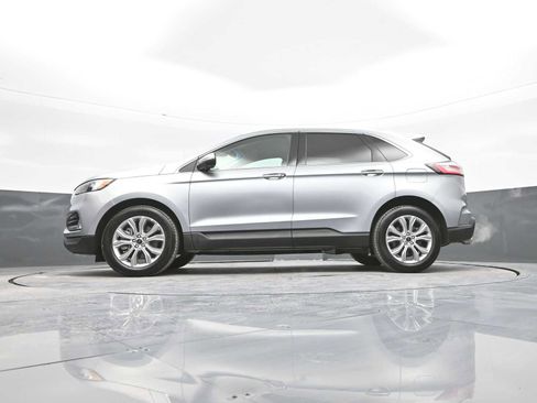 Used 2024 Ford Edge Titanium image 38