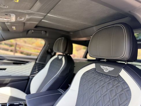 Used 2023 Bentley Flying Spur S V8 AWD/4WD image 24