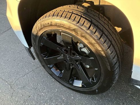 Used 2019 Chevrolet Tahoe Premier image 19