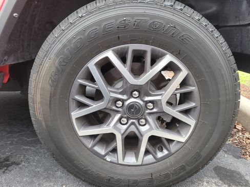 Used 2024 Jeep Wrangler Sahara image 7