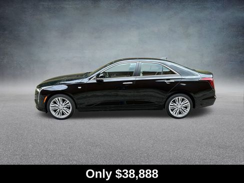 Used 2025 Cadillac CT4 Premium Luxury image 5