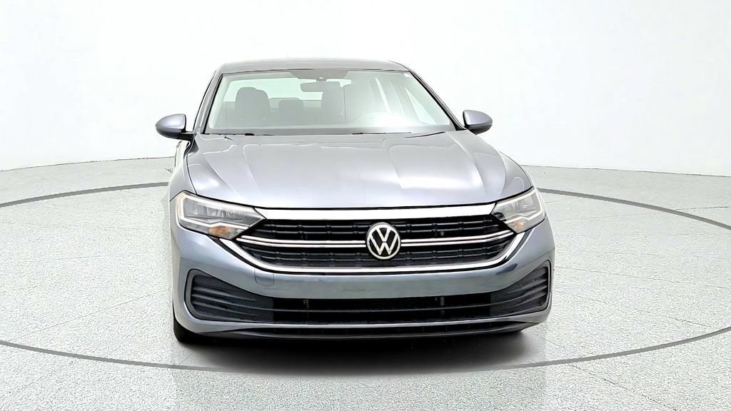 Used 2023 Volkswagen Jetta S FWD image 2