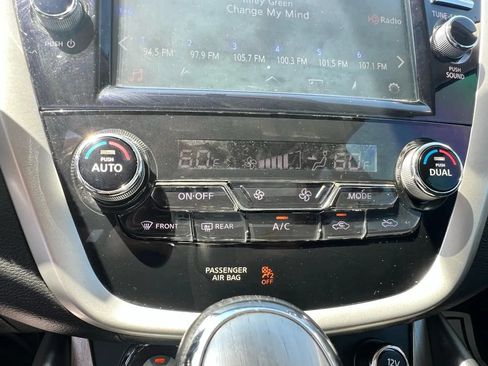 Used 2015 Nissan Murano SL w/ SL Technology Package AWD/4WD image 14
