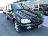 Used 2004 Mercedes-Benz ML 350 4MATIC image 2