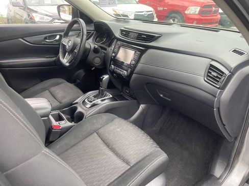 Used 2018 Nissan Rogue SV AWD/4WD image 31