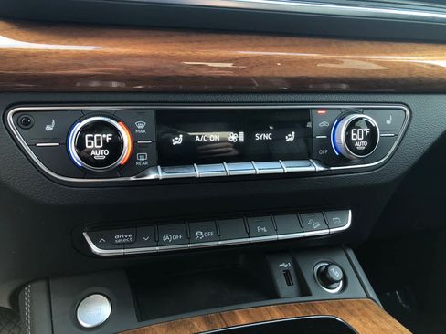 Used 2023 Audi Q5 2.0T Premium Plus image 13