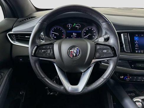 Used 2023 Buick Enclave Essence FWD image 11
