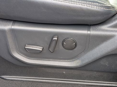 Used 2022 Ford F250 Lariat w/ Chrome Package image 13