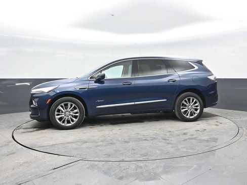 Used 2023 Buick Enclave Avenir w/ Avenir Technology Package FWD image 4