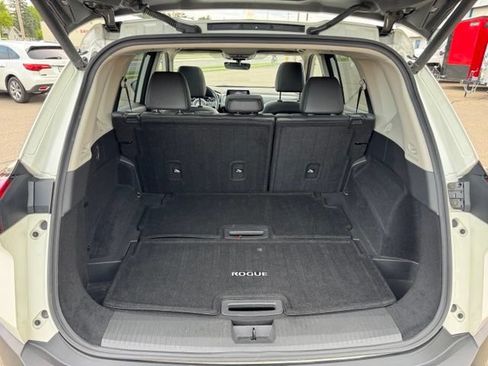 Used 2023 Nissan Rogue SL AWD/4WD image 23