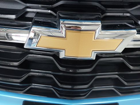 Used 2025 Chevrolet Trax LT w/ Driver Confidence Package image 31