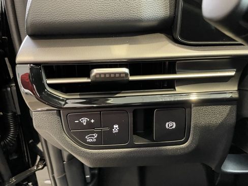 New 2026 Kia Sportage EX image 12