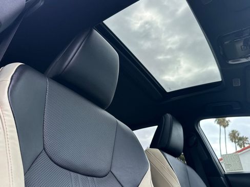 Used 2024 Lexus NX 250 FWD image 18