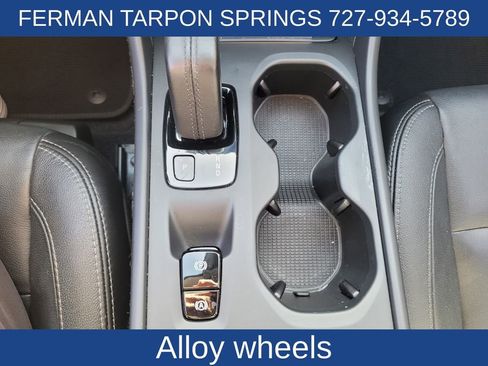 Used 2019 Volvo XC40 T5 Momentum image 27