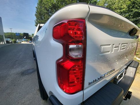 Certified 2025 Chevrolet Silverado 3500 W/T w/ WT Convenience Package AWD/4WD image 31