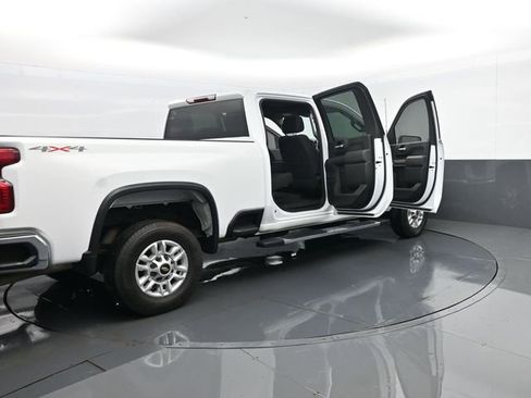 Used 2022 Chevrolet Silverado 2500 LT AWD/4WD image 27