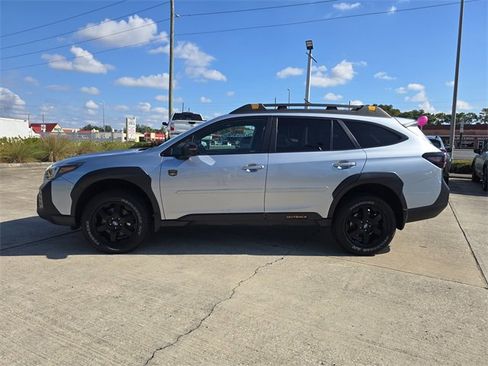 Certified 2023 Subaru Outback Wilderness image 6