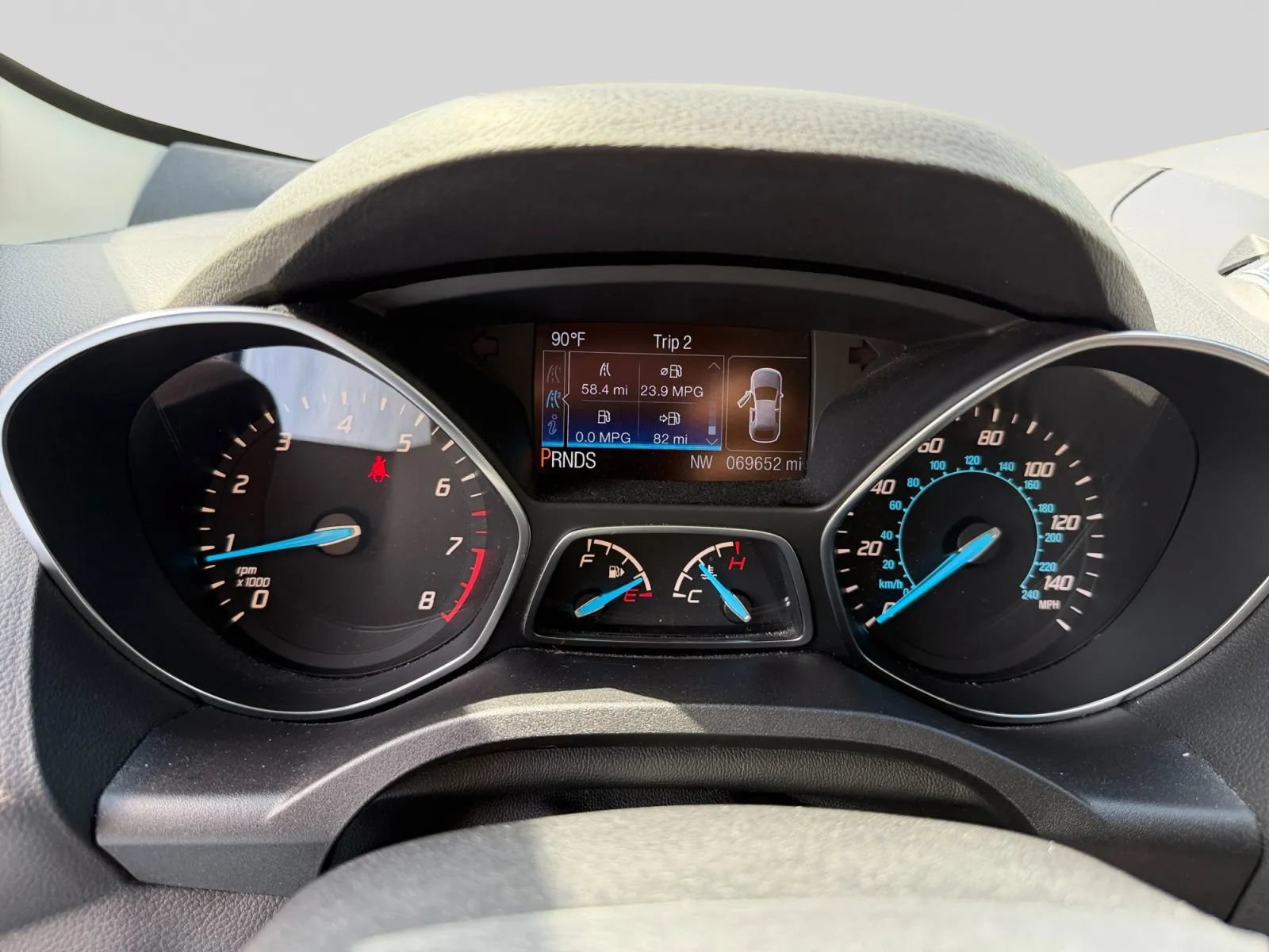 Used 2016 Ford Escape SE w/ Equipment Group 201A FWD image 16