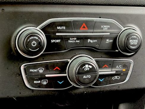 Used 2023 Dodge Charger R/T w/ Blacktop Package RWD image 13