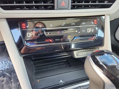 New 2026 Volkswagen Jetta SE image 14