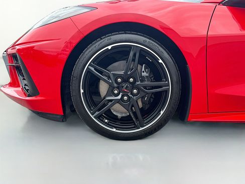 Used 2022 Chevrolet Corvette Stingray Coupe w/ 1LT RWD image 37