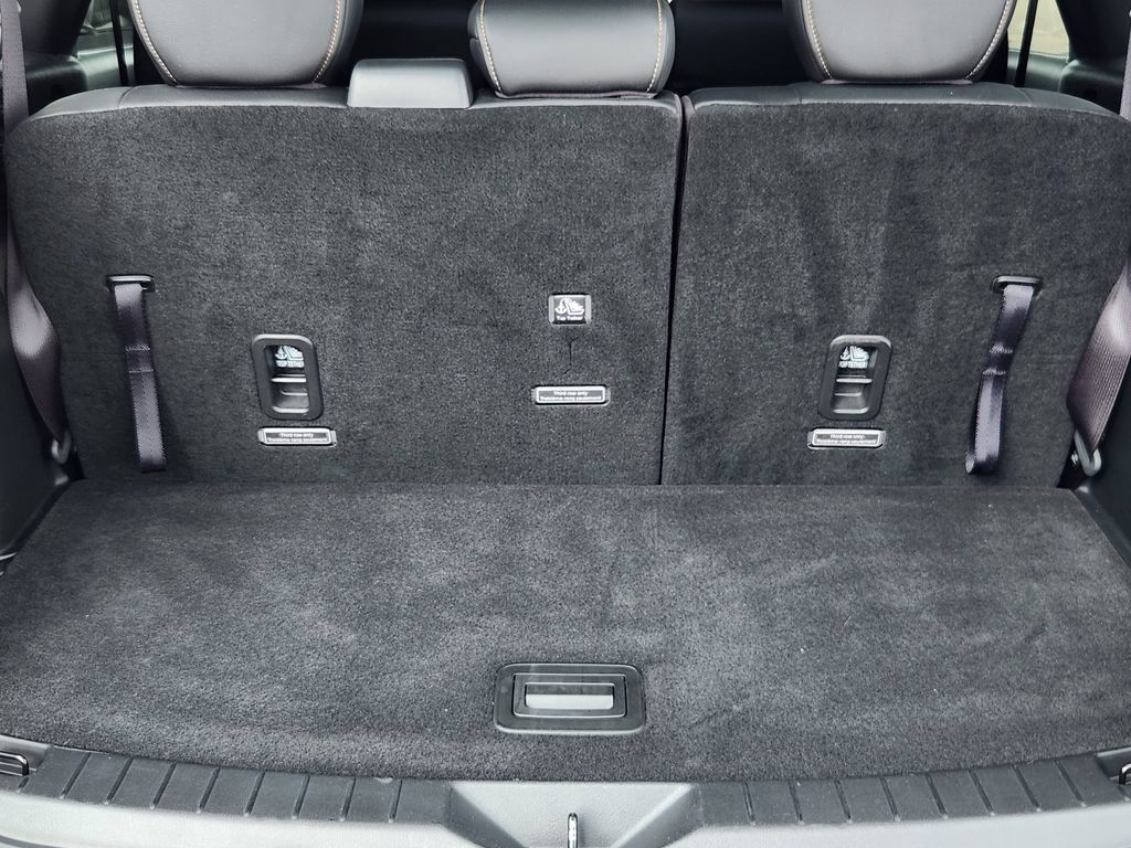 Used 2025 MAZDA CX-90 Plug-In Hybrid w/ Preferred AWD/4WD image 21