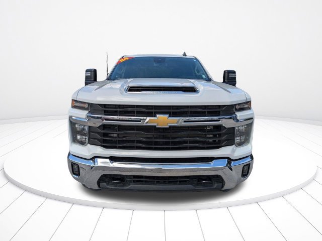 Used 2024 Chevrolet Silverado 2500 LT AWD/4WD image 9