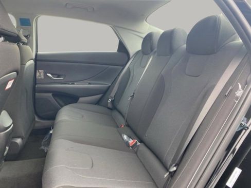 New 2026 Hyundai Elantra SE image 33