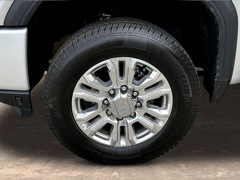 Used 2020 GMC Sierra 2500 Denali w/ Denali Ultimate Package AWD/4WD image 37