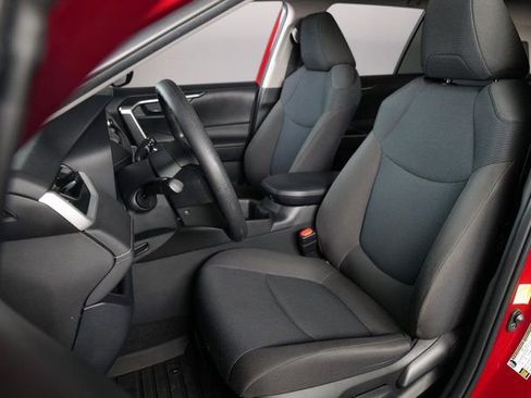 Used 2023 Toyota RAV4 LE image 10