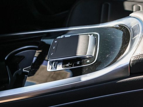 Used 2025 Mercedes-Benz G 550 image 35