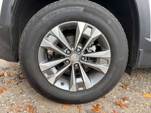 Used 2025 Chevrolet Equinox LT image 29