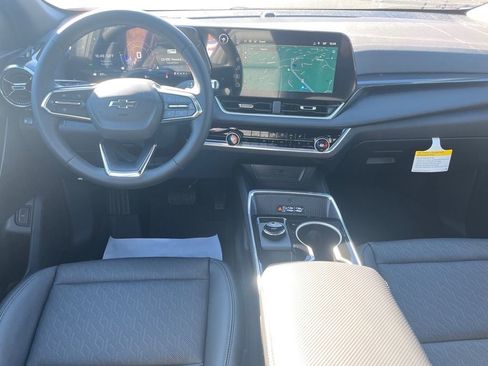 New 2026 Chevrolet Equinox LT w/ Convenience Package II image 7